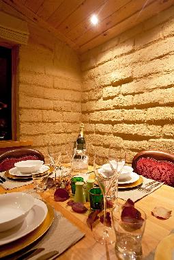 Enjoy a romantic meal or have guests around and utilise the fully equipped kitchen