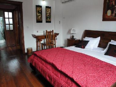 BEDROOM Chinese suite apartment 