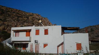 Holiday Apartment in Herronisos (Kyklades) or holiday homes and vacation rentals