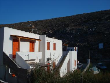 Holiday Apartment in Herronisos (Kyklades) or holiday homes and vacation rentals