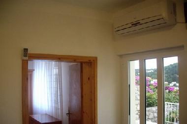 Holiday Apartment in Dubrovnik (Dubrovacko-Neretvanska) or holiday homes and vacation rentals