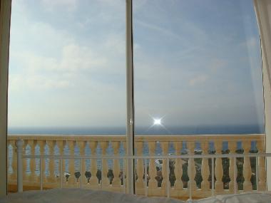 View bedroom apartment Cte d'Azur