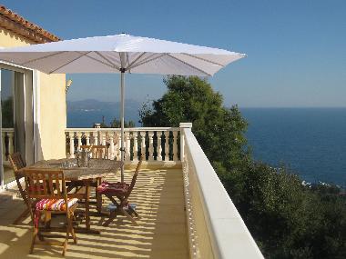 Terrace apartment C�te d