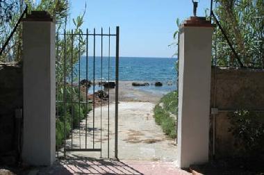 Private access to the sea