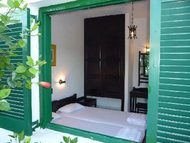 Ground Floor 3-Room Apt bedroom no1