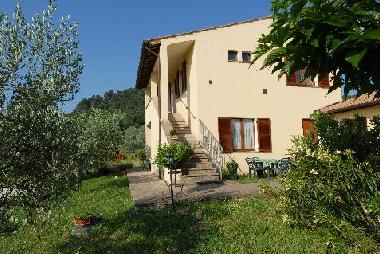 Holiday Apartment in cannara (Perugia) or holiday homes and vacation rentals