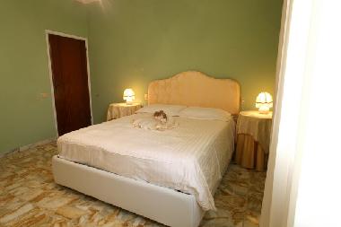 Holiday House in Lucca (Lucca) or holiday homes and vacation rentals