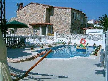 Chalet in Empuriabrava (Girona) or holiday homes and vacation rentals