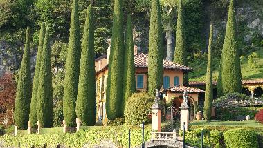 Holiday House in Colonno (Como) or holiday homes and vacation rentals