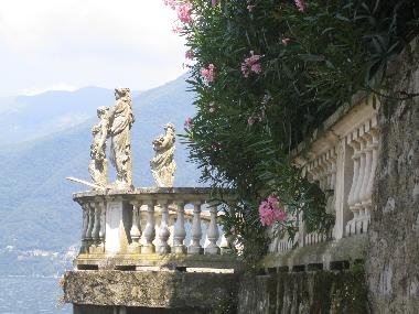 Holiday House in Colonno (Como) or holiday homes and vacation rentals