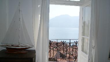 Holiday House in Colonno (Como) or holiday homes and vacation rentals