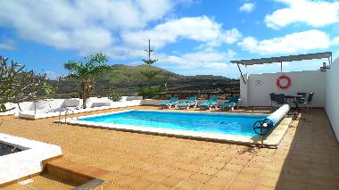Holiday House in la Vegueta ( Tinajo) (Lanzarote) or holiday homes and vacation rentals