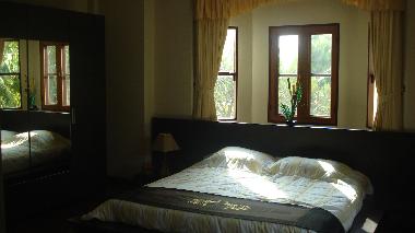 and 5 large en suit bedrooms