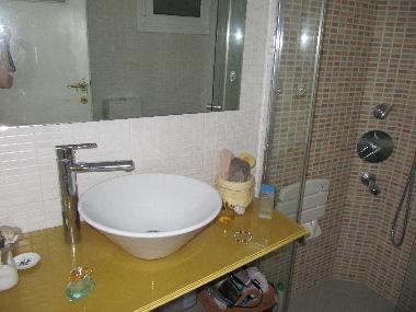 Bathroom's lavatory