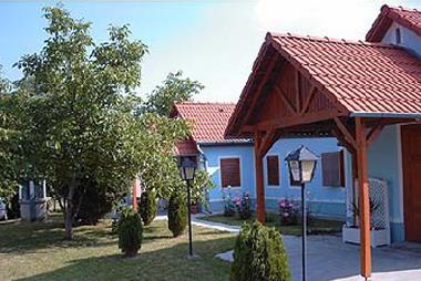 Holiday House in Balatonbereny (Somogy) or holiday homes and vacation rentals