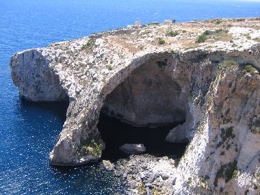 Blue Grotto @ 7 km