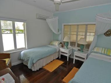 twin king singles or King bed (bedroom 2)