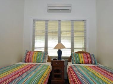 twin single (bedroom 3)