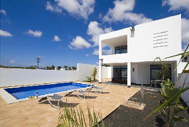 Holiday House in Playa Blanca (Lanzarote) or holiday homes and vacation rentals