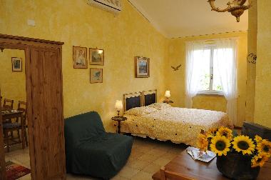 Holiday House in Viterbo -Fabrica di Roma (Viterbo) or holiday homes and vacation rentals