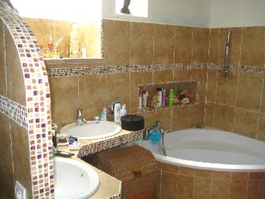 Bathroom with tub