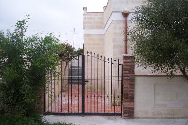 Holiday House in SAN PIETRO IN BEVAGNA (Taranto) or holiday homes and vacation rentals