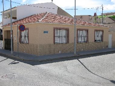Holiday House in Torre de la Horadada (Alicante / Alacant) or holiday homes and vacation rentals
