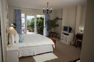 Bed and Breakfast in Plettenberg Bay (Western Cape) or holiday homes and vacation rentals