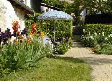 Holiday House in Grane (Dr�me) or holiday homes and vacation rentals