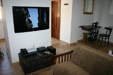 Lounge area ( digital tv/ Sat / dvd )