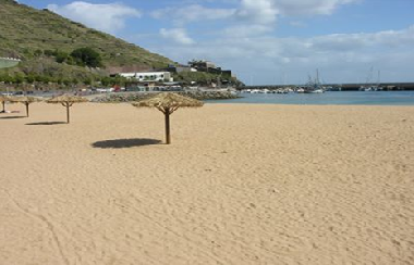 Holiday Apartment in Canico  (Madeira) or holiday homes and vacation rentals