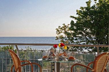 Holiday Apartment in Seebad Breege Juliusruh (Ostsee-Inseln) or holiday homes and vacation rentals