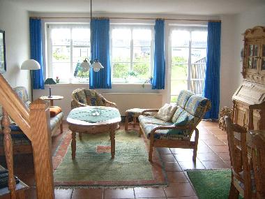 Holiday House in Nordstrand (Nordfriesische Inseln) or holiday homes and vacation rentals