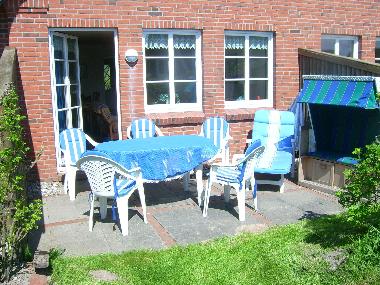 Holiday House in Nordstrand (Nordfriesische Inseln) or holiday homes and vacation rentals