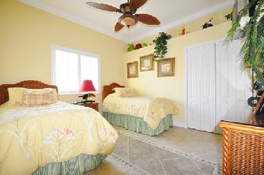 guest bedroom with twin beds