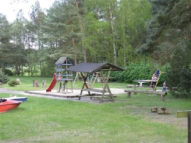 Holiday House in Lenz (Mecklenburgische Seenplatte) or holiday homes and vacation rentals