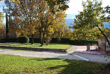 Villa in San Valentino in A.C. (Pescara) or holiday homes and vacation rentals