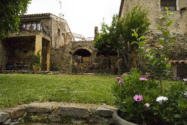 Holiday Apartment in Llan�� Valleta (Girona) or holiday homes and vacation rentals