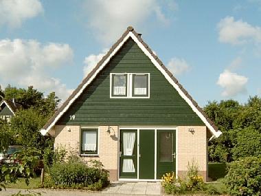Holiday House in Sint Maarten (Noord-Holland) or holiday homes and vacation rentals