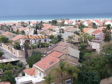 unobstructed view over houses to the sea- Poleg Beach
