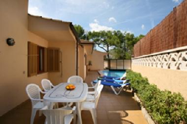 Holiday House in Pollen�a (Mallorca) or holiday homes and vacation rentals