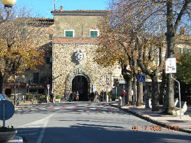 MAIN ENTRANCE OF LUCIGNANO