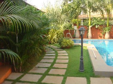 Bed and Breakfast in Sinquerim (Goa) or holiday homes and vacation rentals
