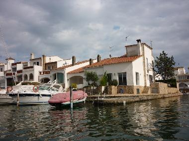 Holiday House in Empuriabrava (Girona) or holiday homes and vacation rentals