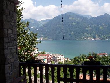 Bed and Breakfast in Lovere Castro (Bergamo) or holiday homes and vacation rentals