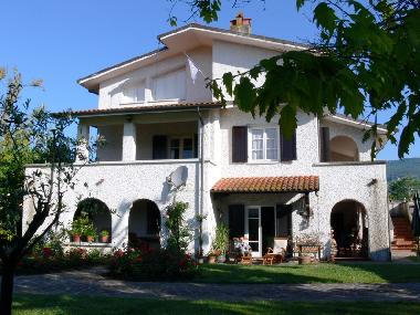 Bed and Breakfast in Lucca (Lucca) or holiday homes and vacation rentals
