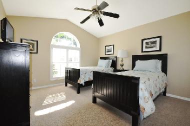 guest bedroom with two twin beds
