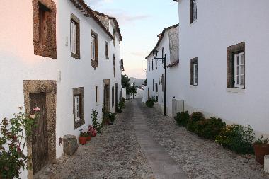 Marv�o Village 