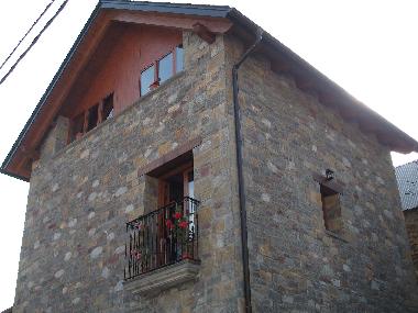 Holiday House in San Juan de Plan (Huesca) or holiday homes and vacation rentals