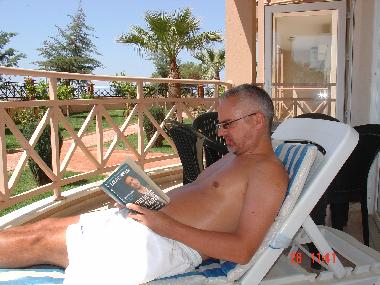 relax with a book and beer on the spacious balcony!!